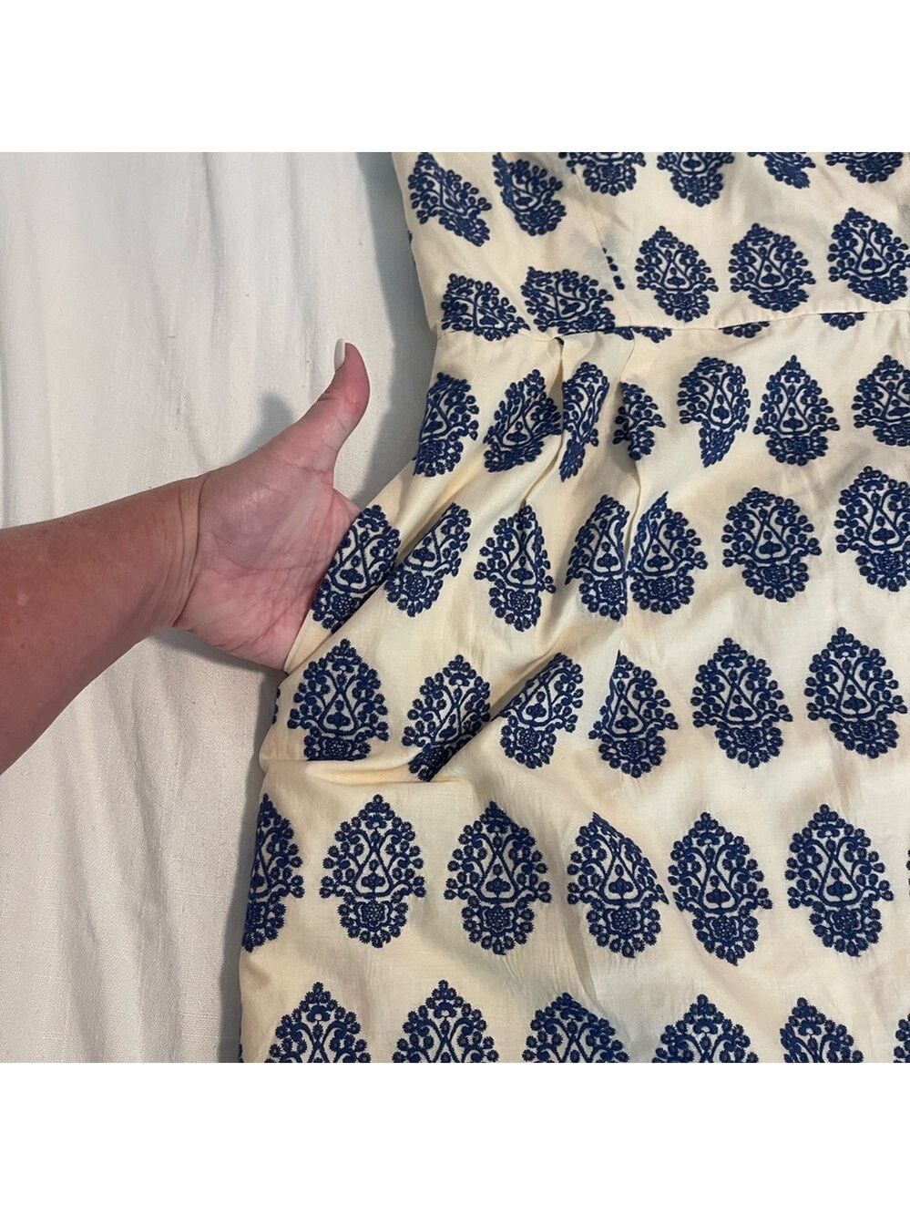 JCREW strapless embroidered mini/midi dress cream and blue size 10 pockets EUC - Picture 11 of 11